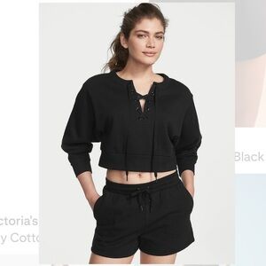 🌿🦋 Universal Thread Black Athletic Shorts